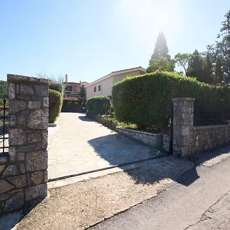 Horizon Villa Levídhion